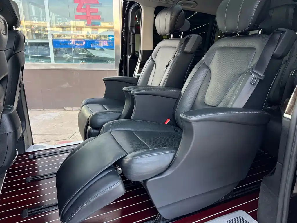 Mercedes-Benz V-Class — миниатюра 10