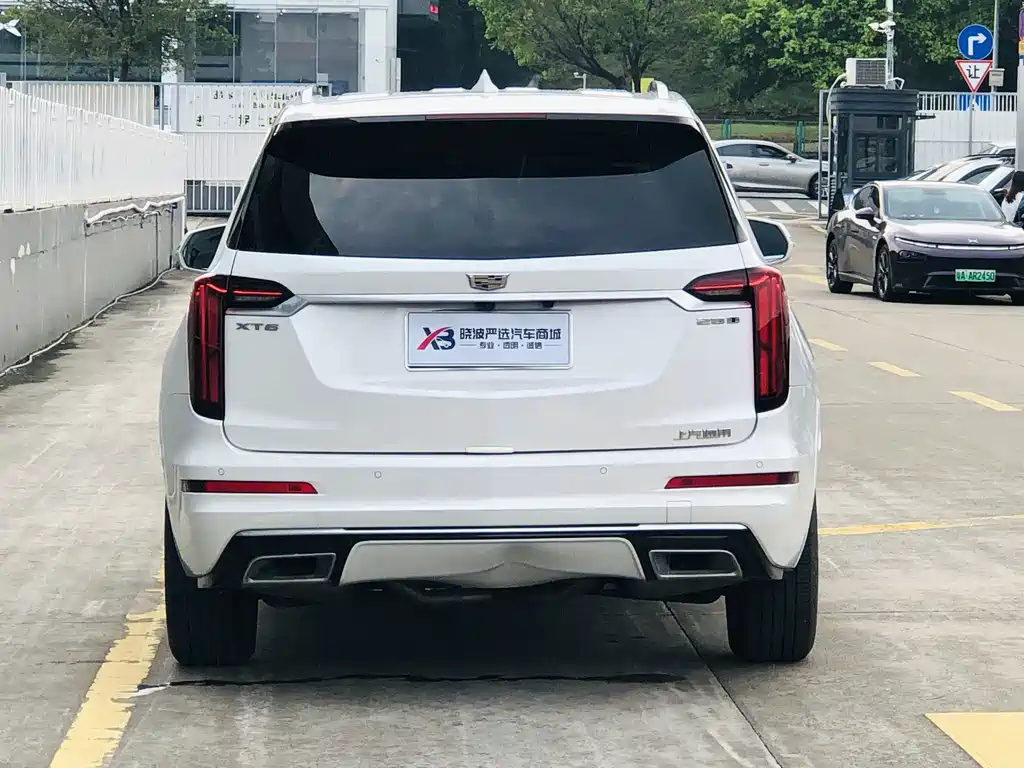 Cadillac XT6 — миниатюра 9