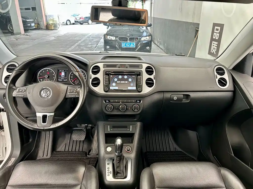 Volkswagen Tiguan — миниатюра 8