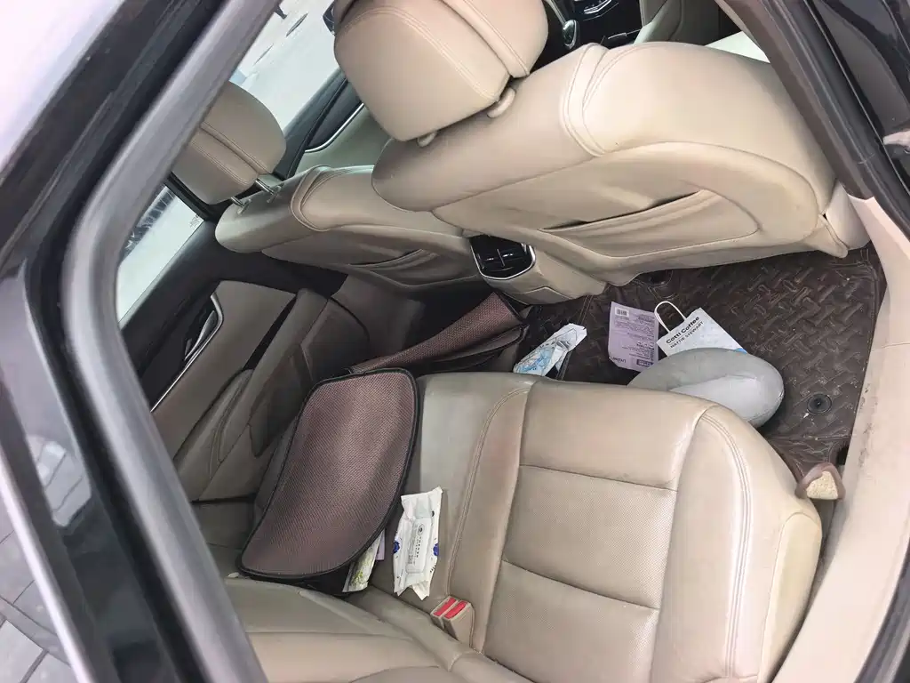 Cadillac XTS 2013 28T Elegant