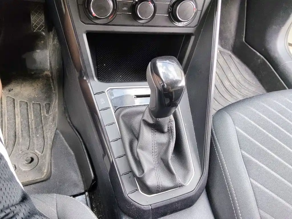 Volkswagen Lavida — миниатюра 7