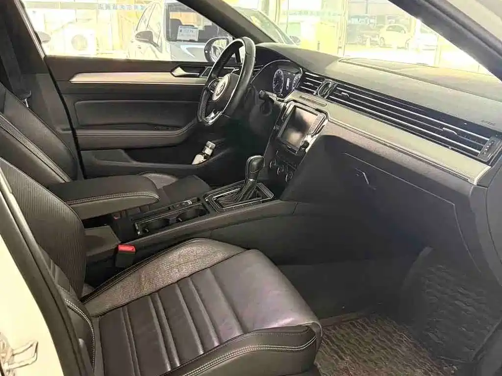 Volkswagen Passat Variant 2016 380TSI R-line