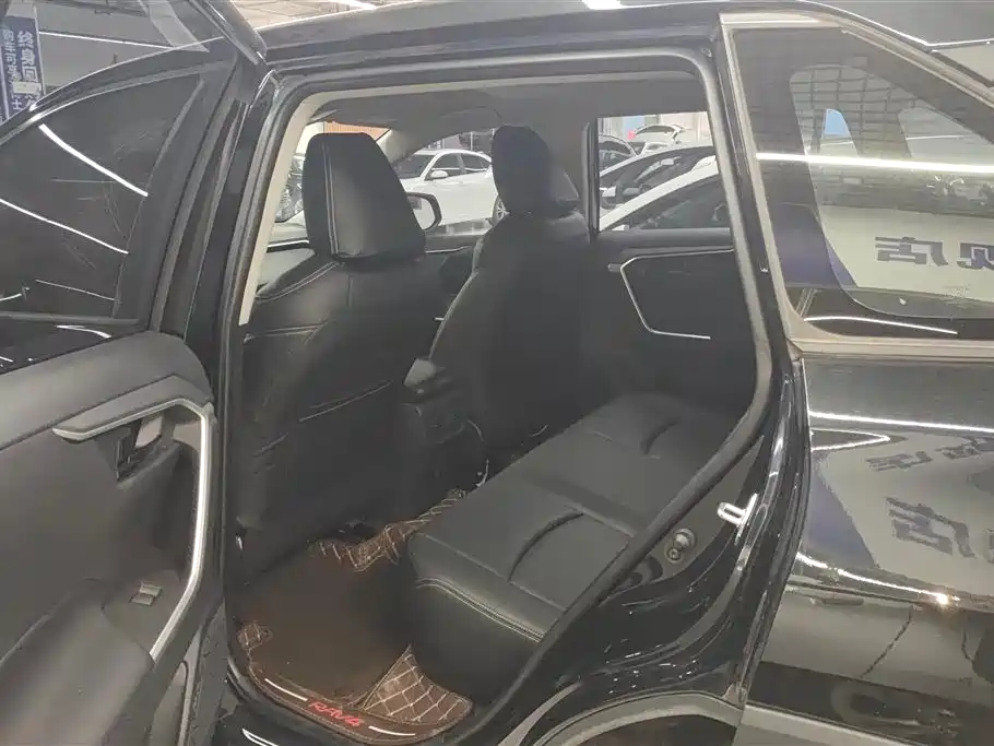 TOYOTA RAV4 RONGFANG