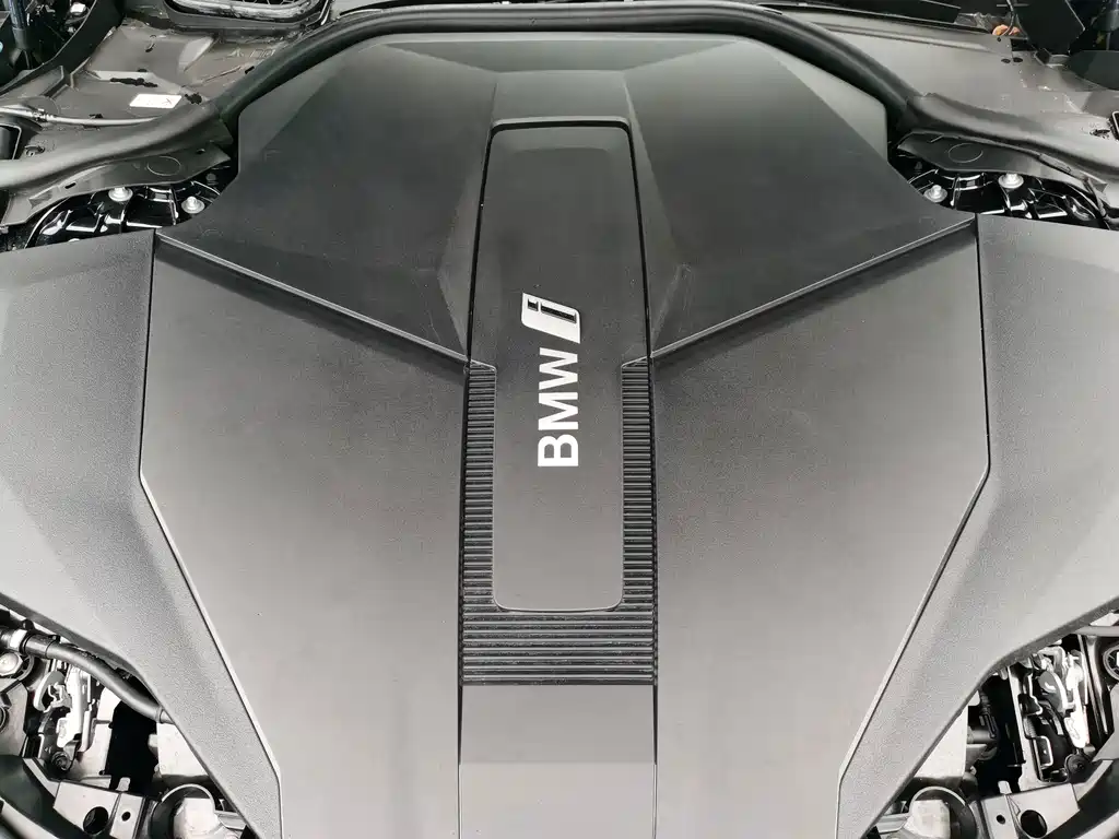 BMW i7 — миниатюра 31