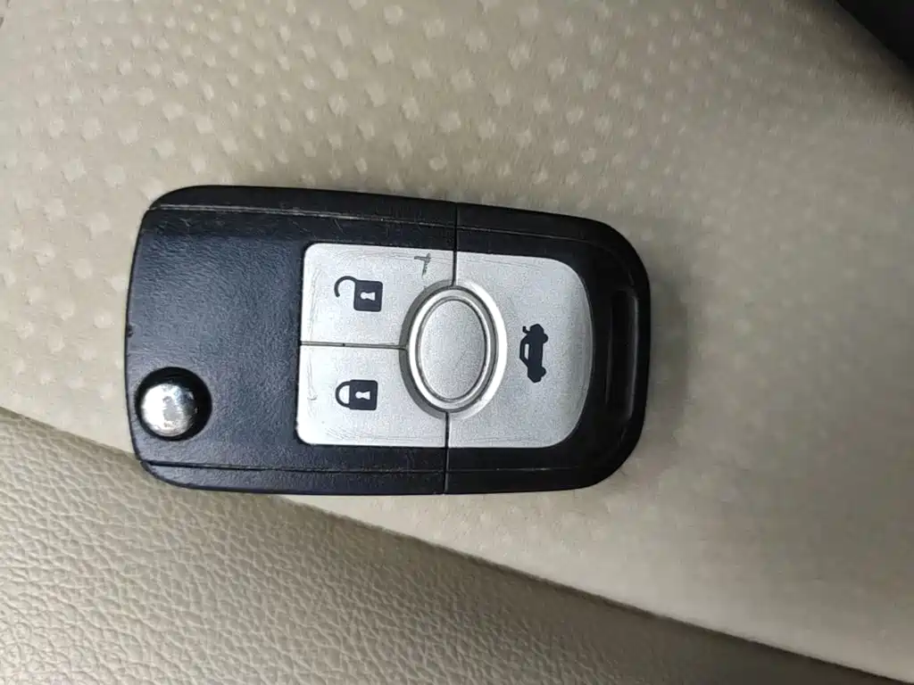 Buick Excelle — миниатюра 9