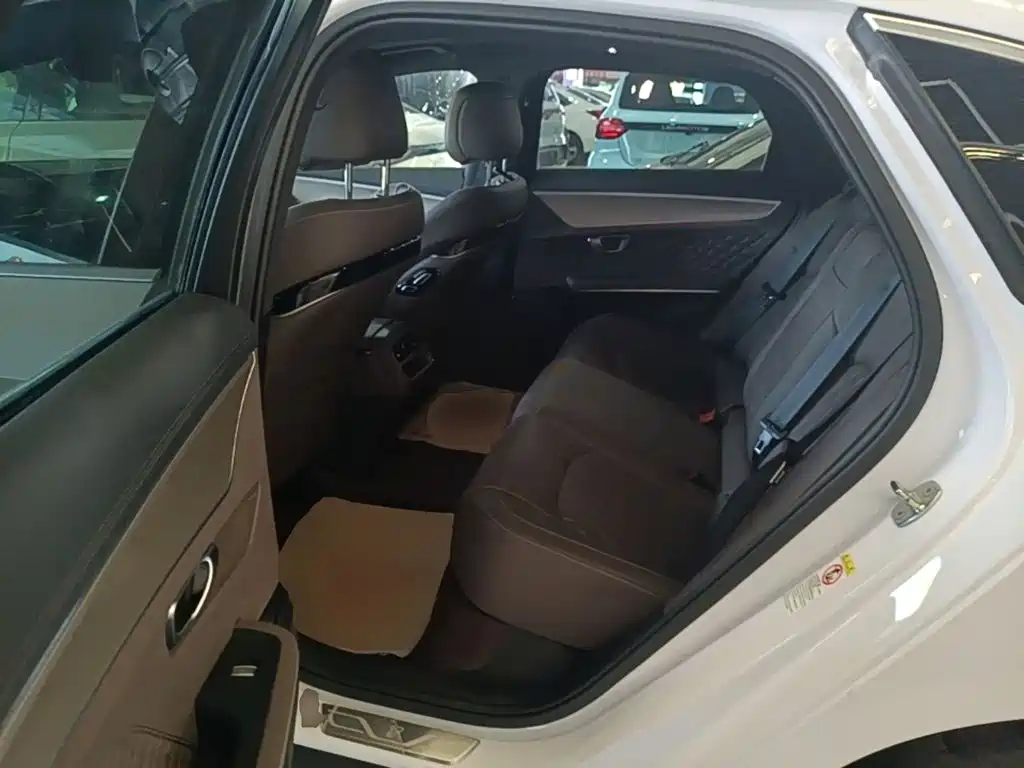 BYD Han — миниатюра 17