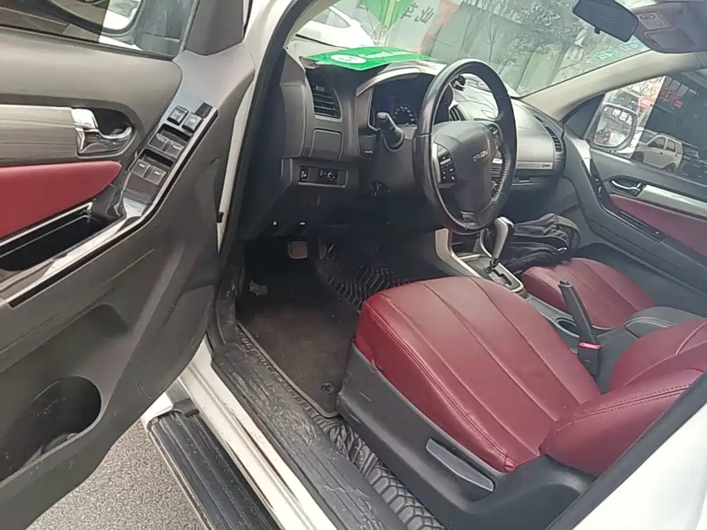 Isuzu D-MAX — миниатюра 16