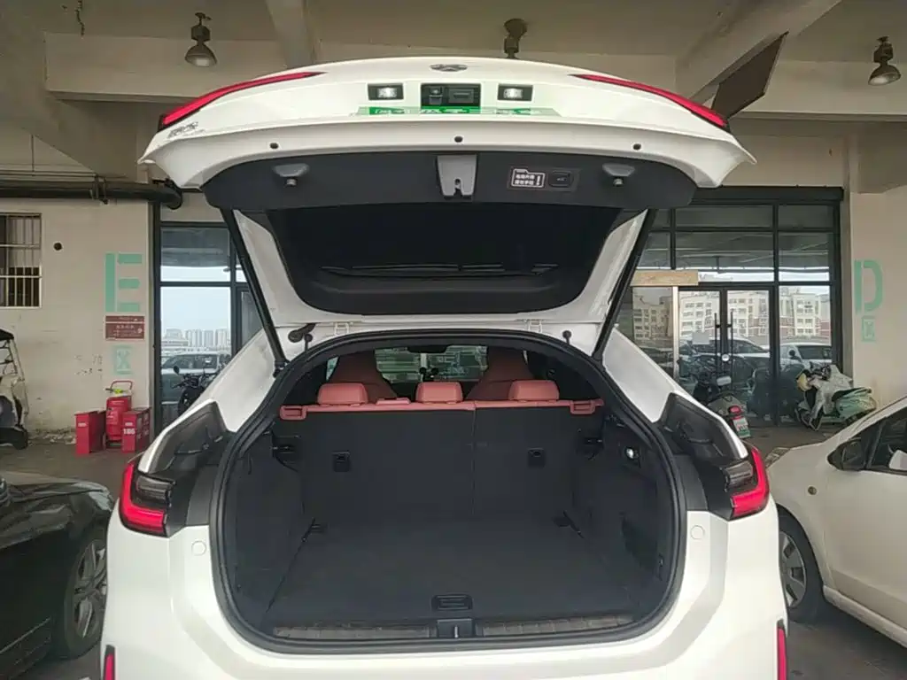 NIO EC6 — миниатюра 19