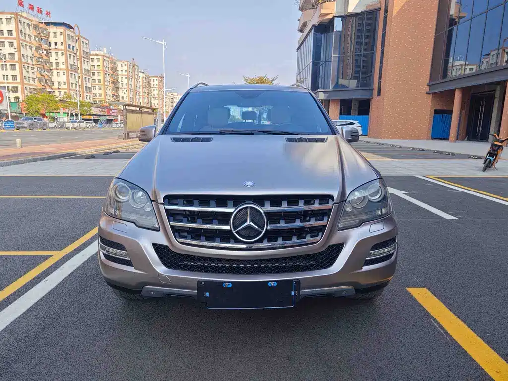 Mercedes-Benz M 2010 ML 350 4MATIC Luxury