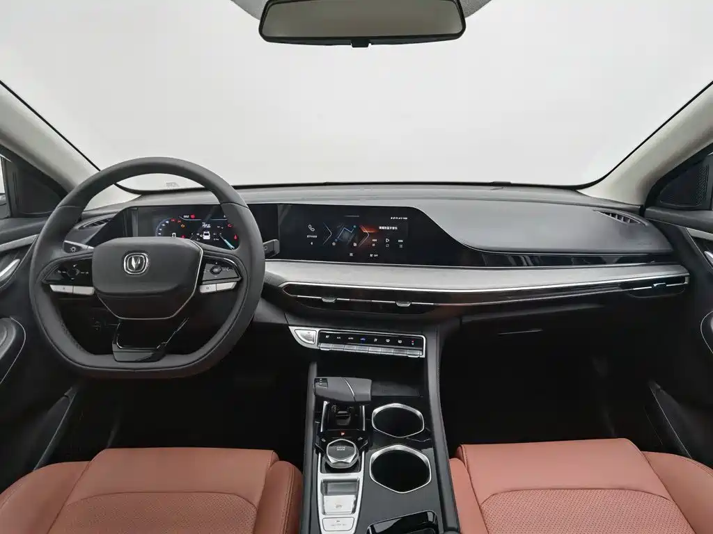Changan Eado — миниатюра 5
