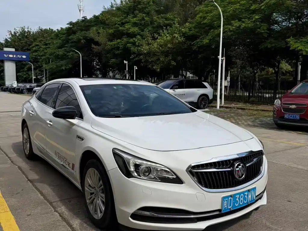 Buick LaCrosse — миниатюра 3