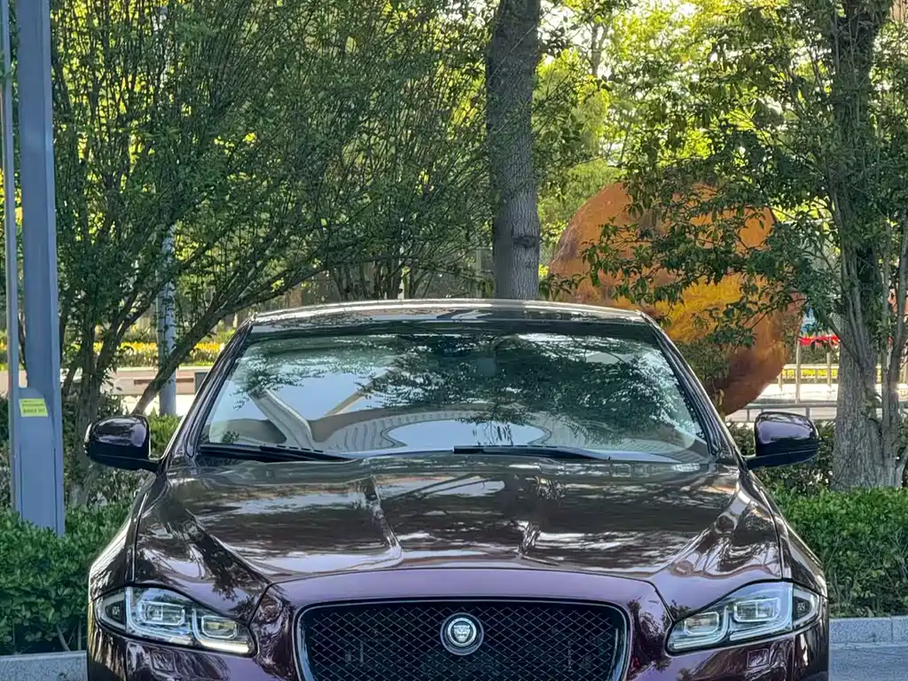 Jaguar XJ 2013