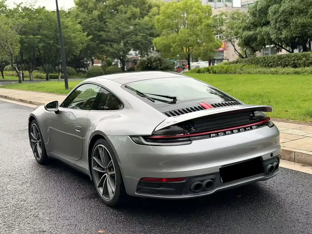 Porsche 911 2020 Carrera 3.0T