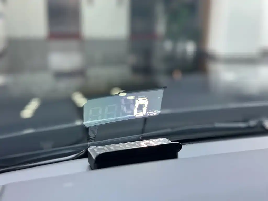 Land Rover Range Rover — миниатюра 18