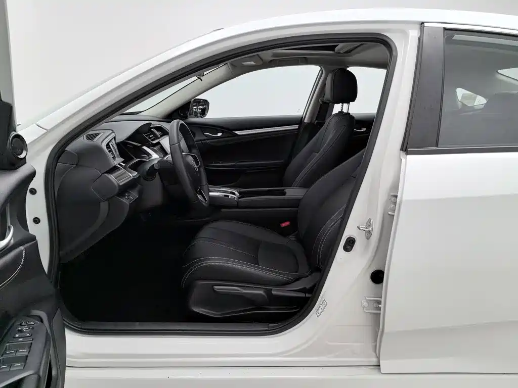 Honda Civic — миниатюра 10