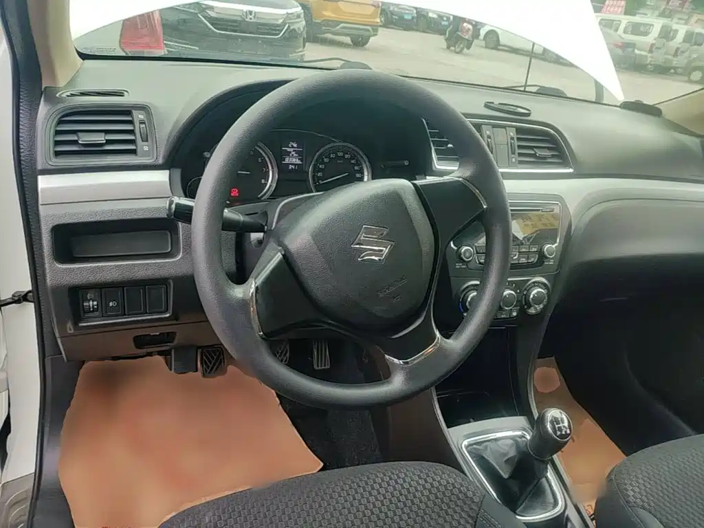 Suzuki Alivio — миниатюра 11