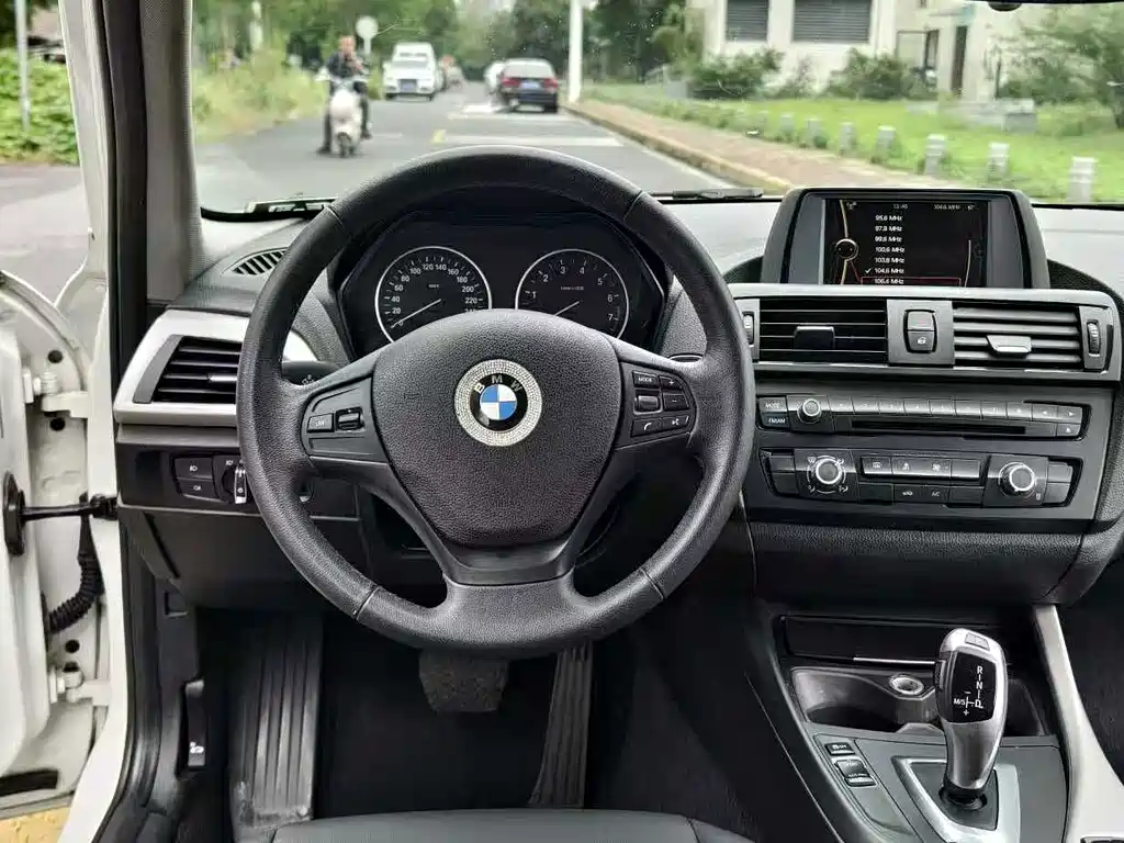 BMW 1 Series (Import) — миниатюра 14