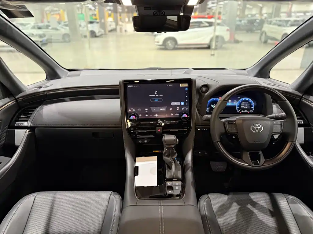 Toyota Alphard 2025 2.5L Luxury