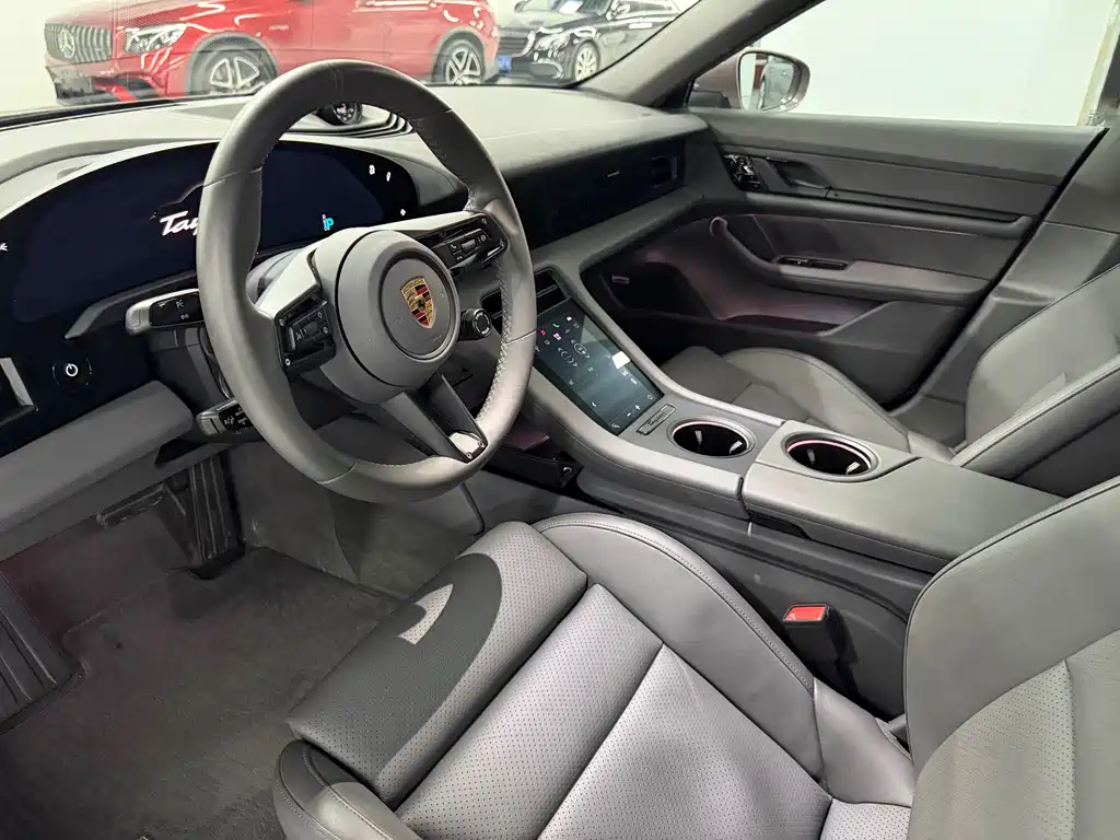 Porsche Taycan 2020 Taycan