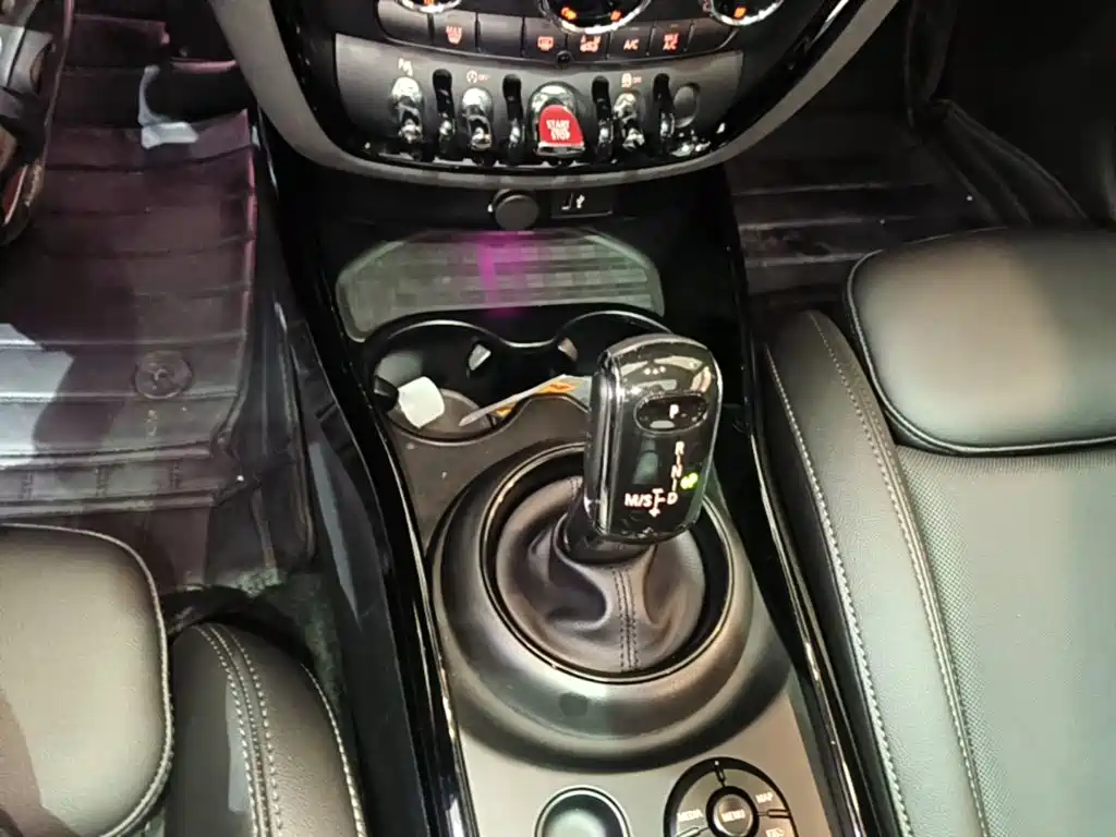 MINI Mini Clubman — миниатюра 14