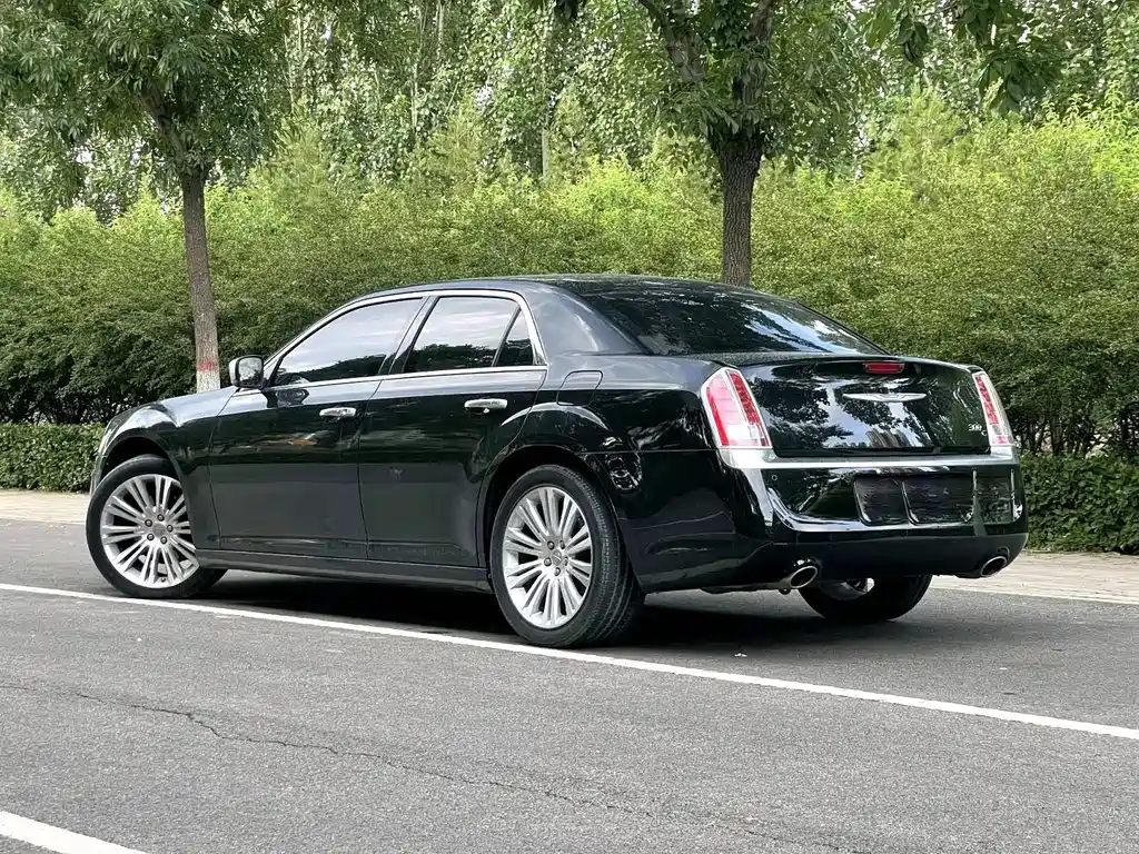 Chrysler 300C 2012 3.6L Luxury