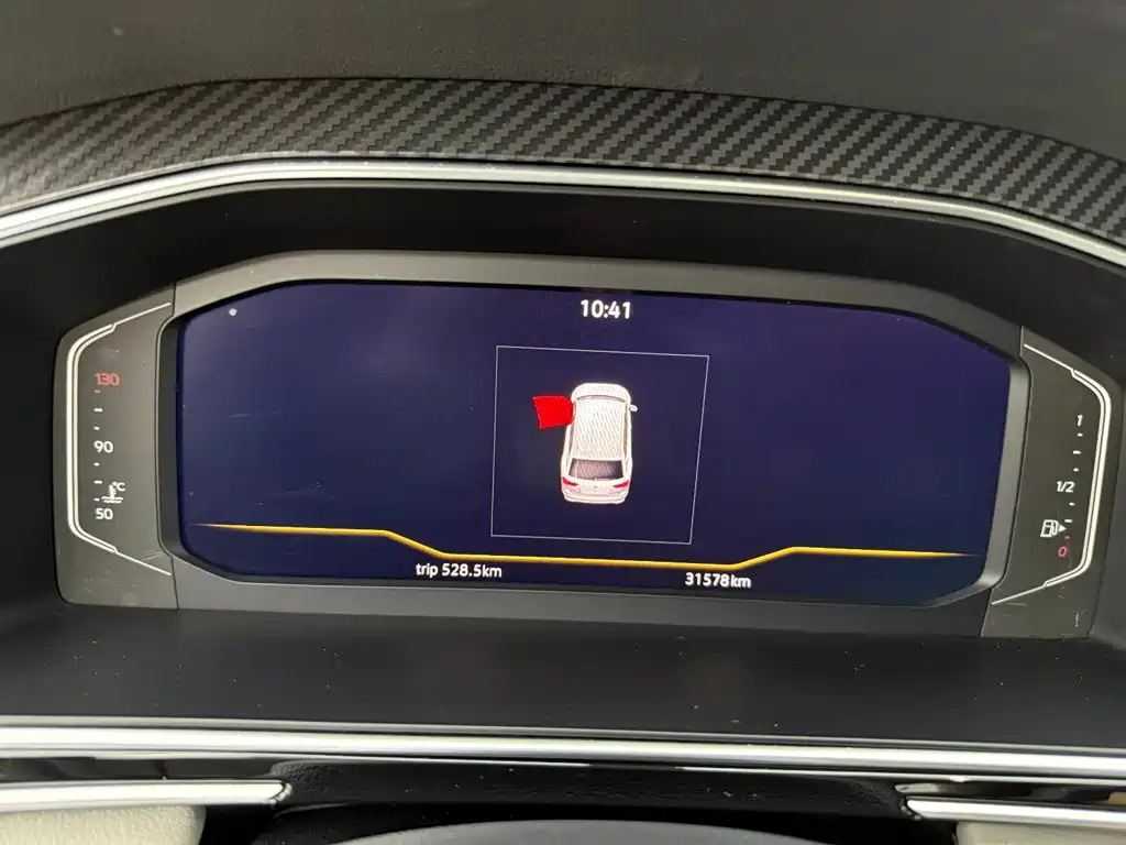Volkswagen Tiguan L — миниатюра 11