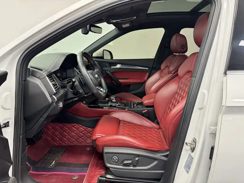 Audi Q5L Sportback — миниатюра 13