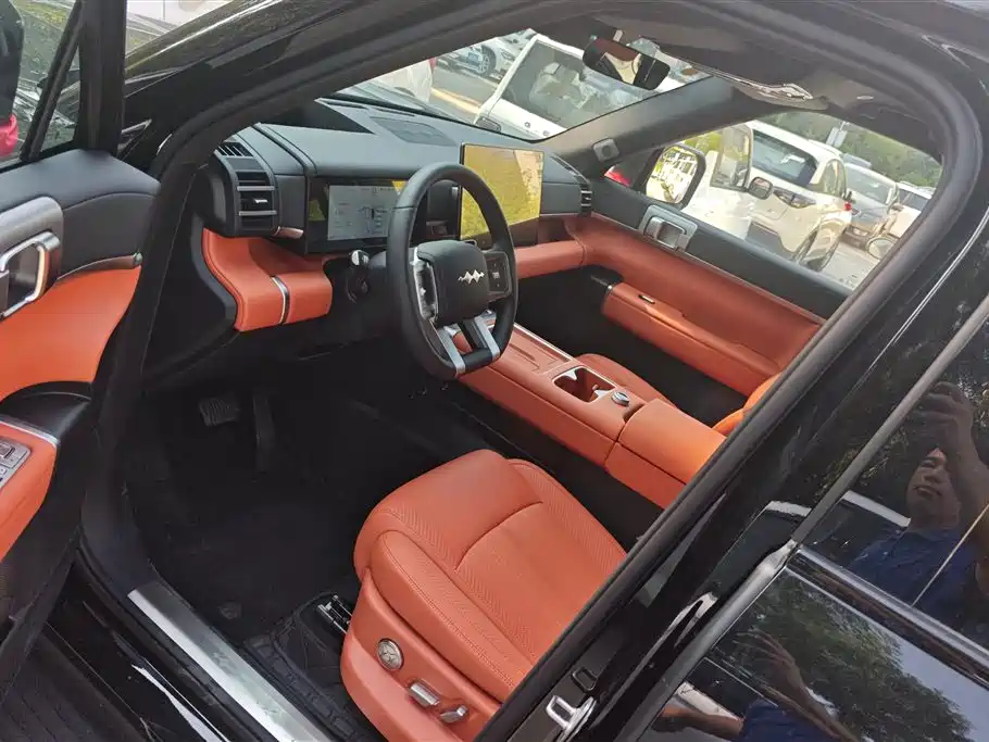 Fangchengbao Leopard 7 7 2025 200KM Max