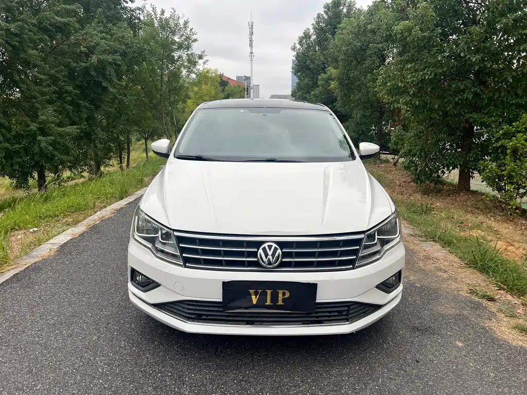 Volkswagen Jetta — миниатюра 2