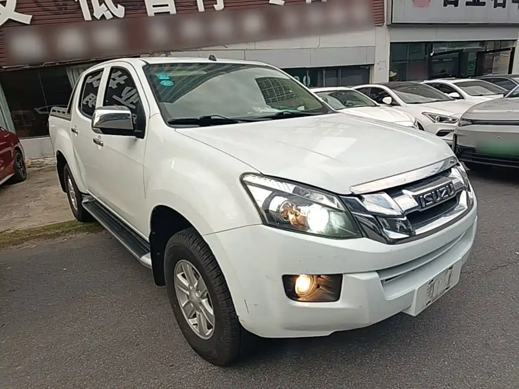 Isuzu D-MAX — миниатюра 4