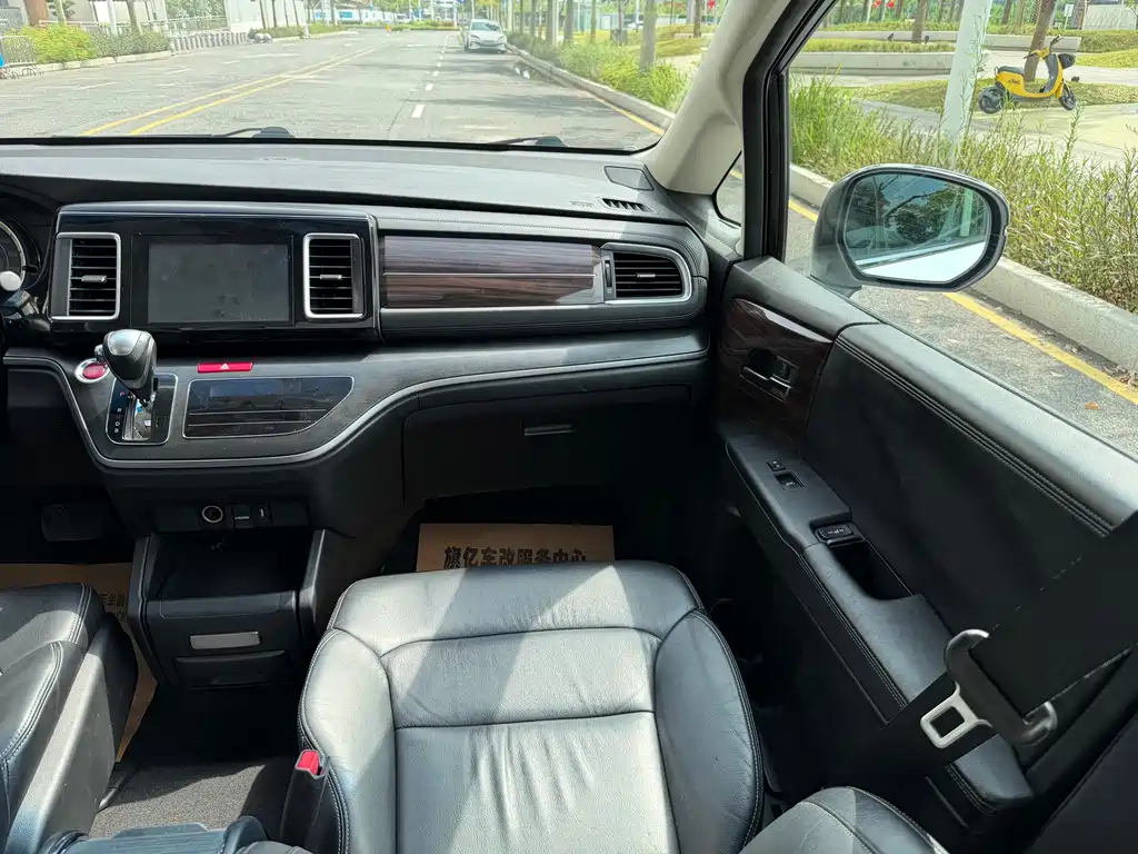 Honda Elysion — миниатюра 14
