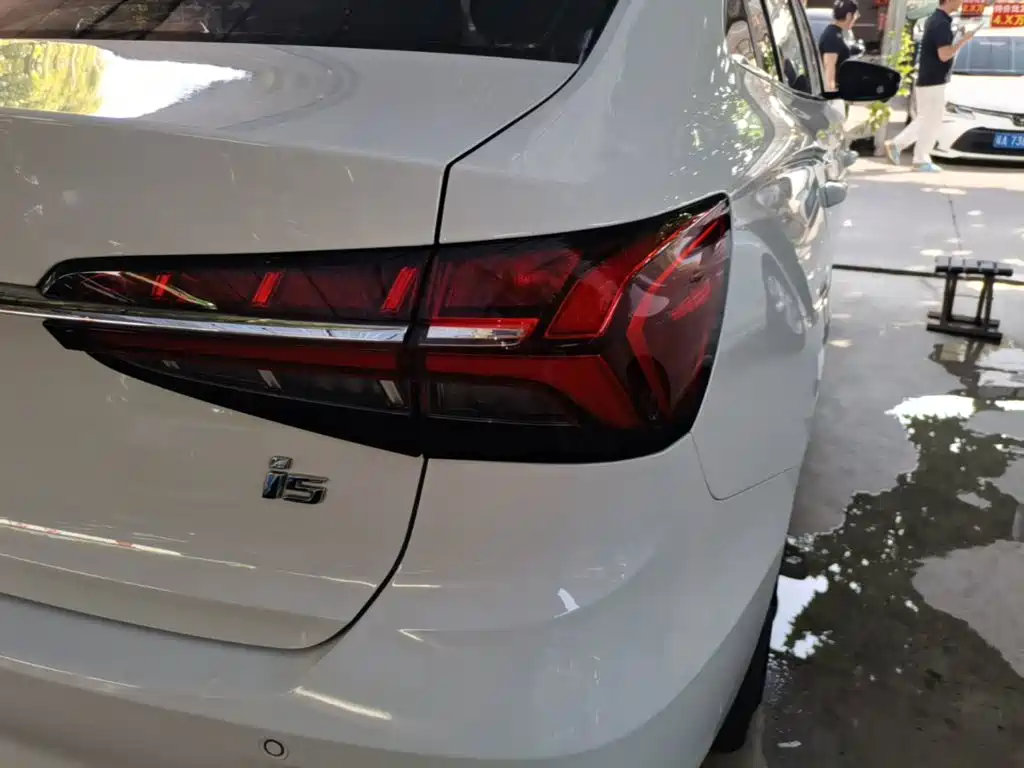 Roewe i5 — миниатюра 8