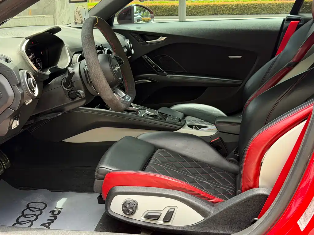 Audi TTS 2016 TTS Coupe 2.0TFSI quattro