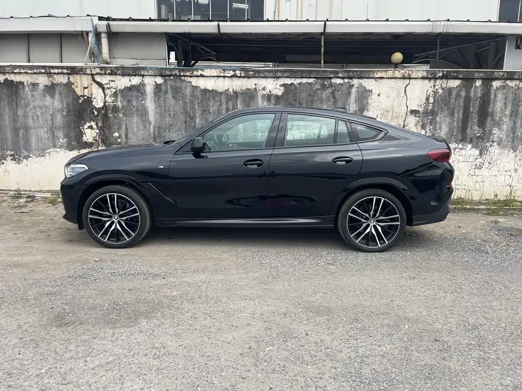 BMW X6 2022 xDrive40i Premium M Sport