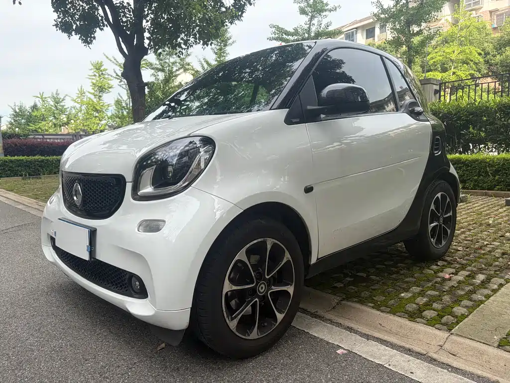 Smart fortwo 2015 1.0L 52