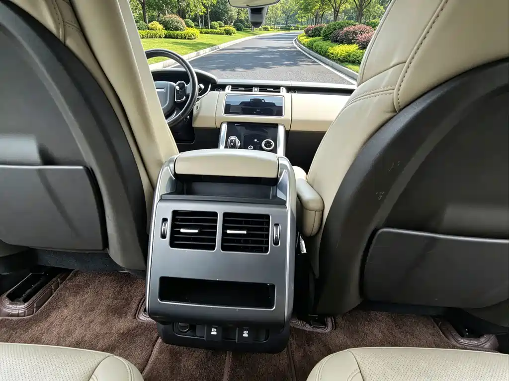 Land Rover Sport PHEV — миниатюра 11