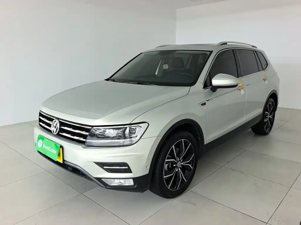 Volkswagen Tiguan L — миниатюра 2