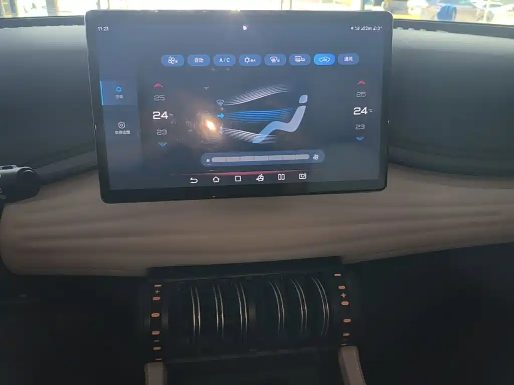 BYD Yuan Plus — миниатюра 13