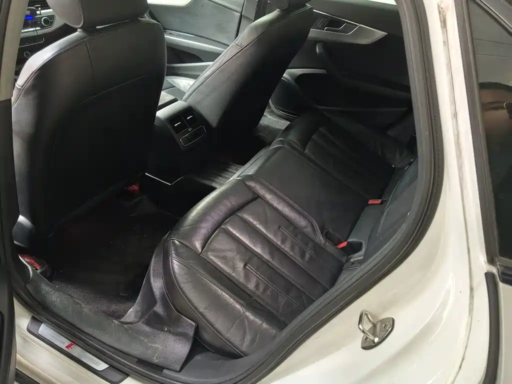 Audi A4L — миниатюра 9