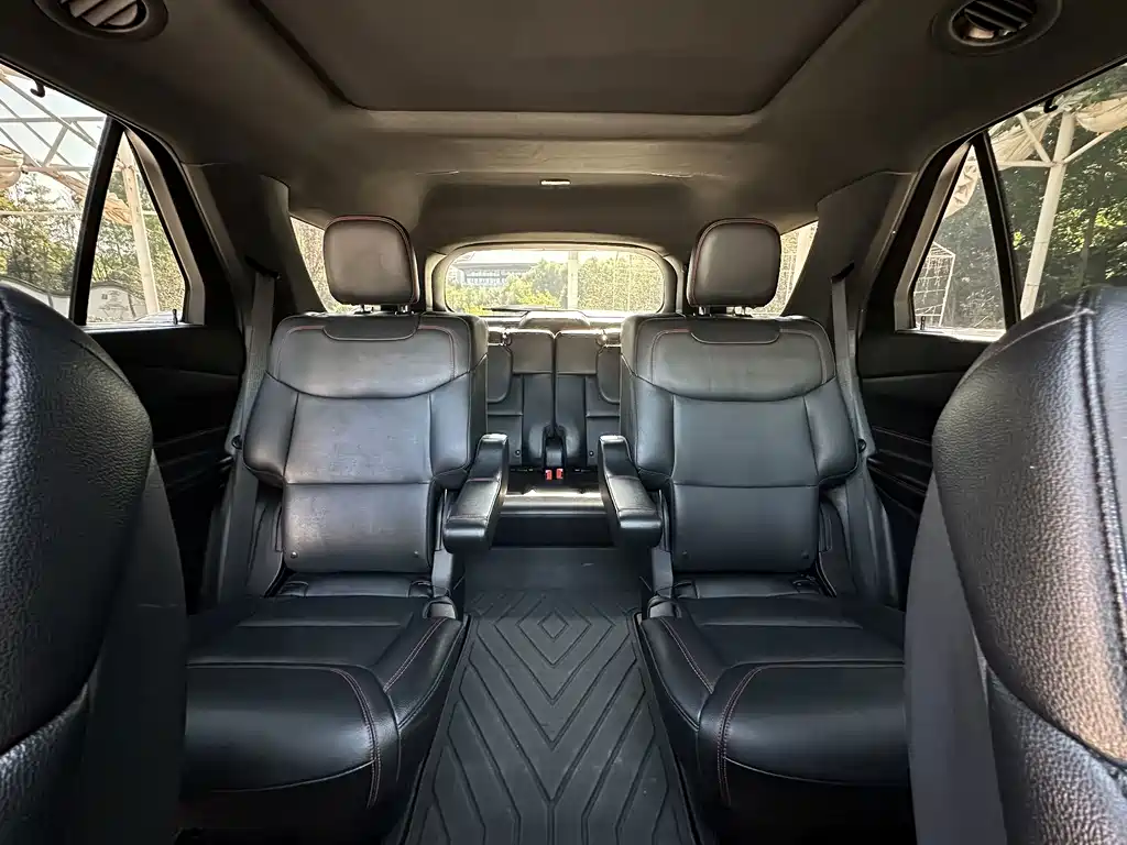 Ford Explorer — миниатюра 29