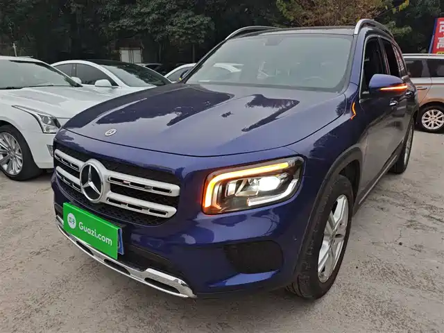 MERCEDES-BENZ GLB