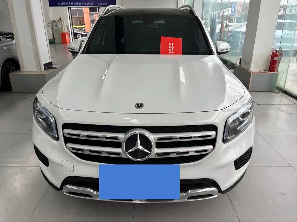MERCEDES-BENZ GLB
