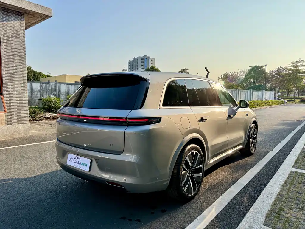 Li Auto IDEAL L8