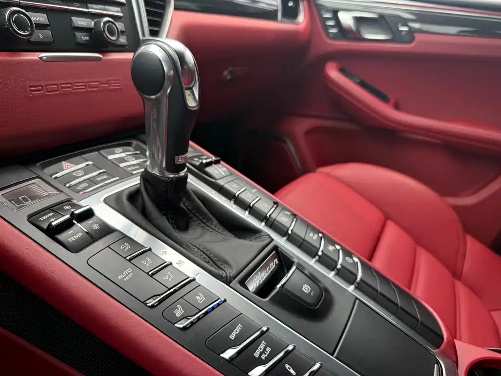 Porsche Macan 2014 Macan Turbo 3.6T