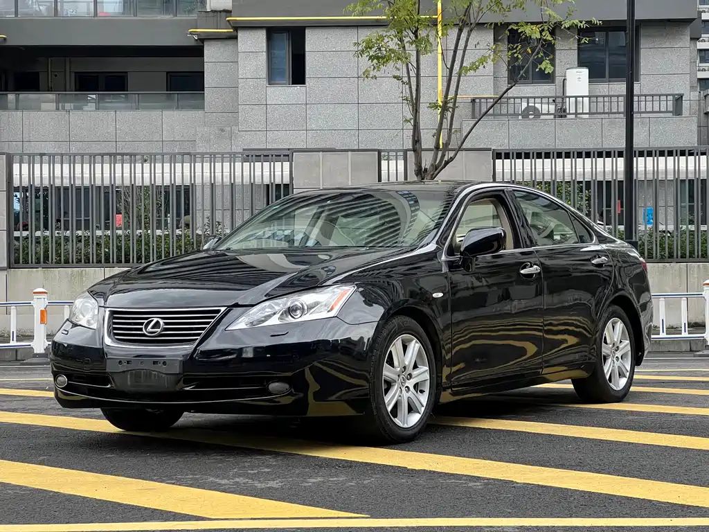 Lexus ES — миниатюра 2