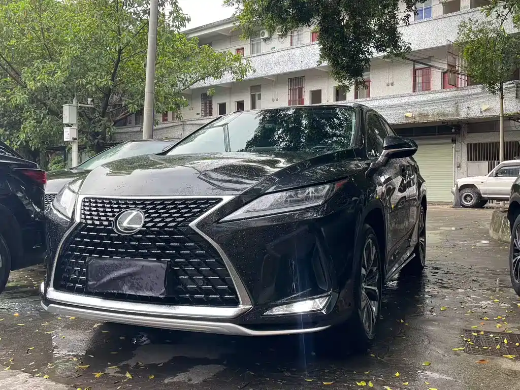 Lexus RX 2022