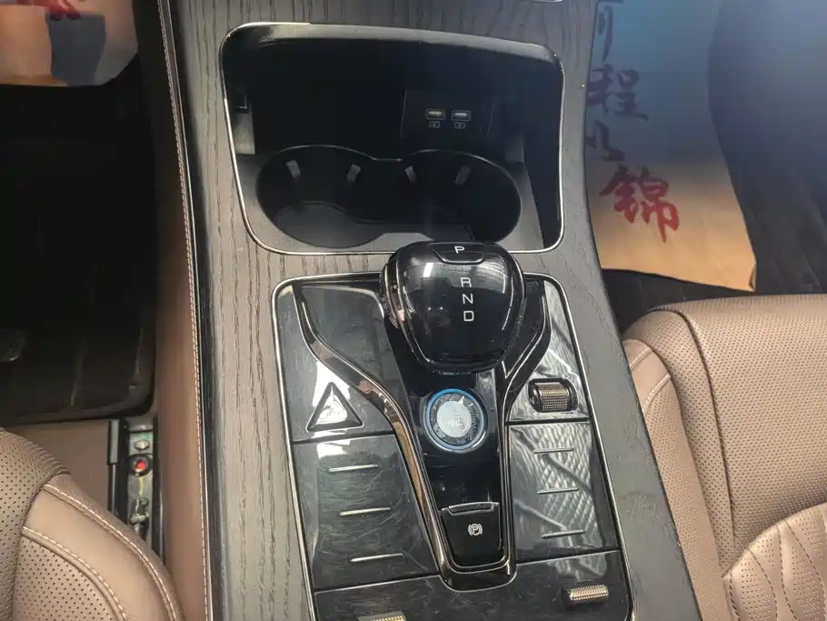 BYD Han — миниатюра 16