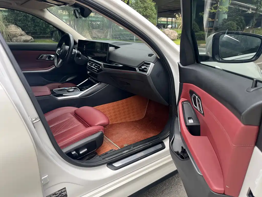 BMW i3 2022 eDrive 35 L