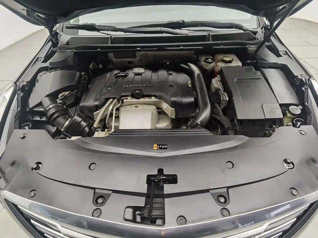Cadillac XTS — миниатюра 6