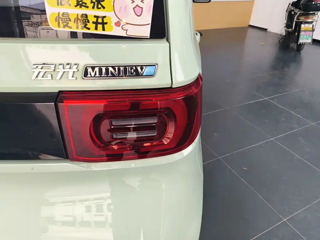 Wuling MINIEV — миниатюра 24